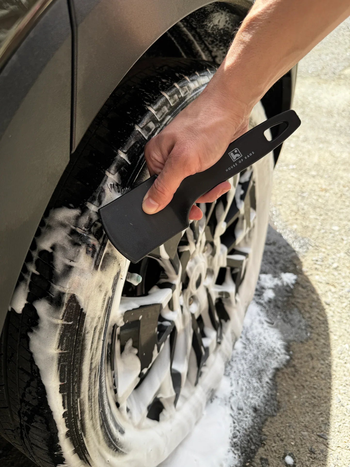 THOR Tire Scrub Brush